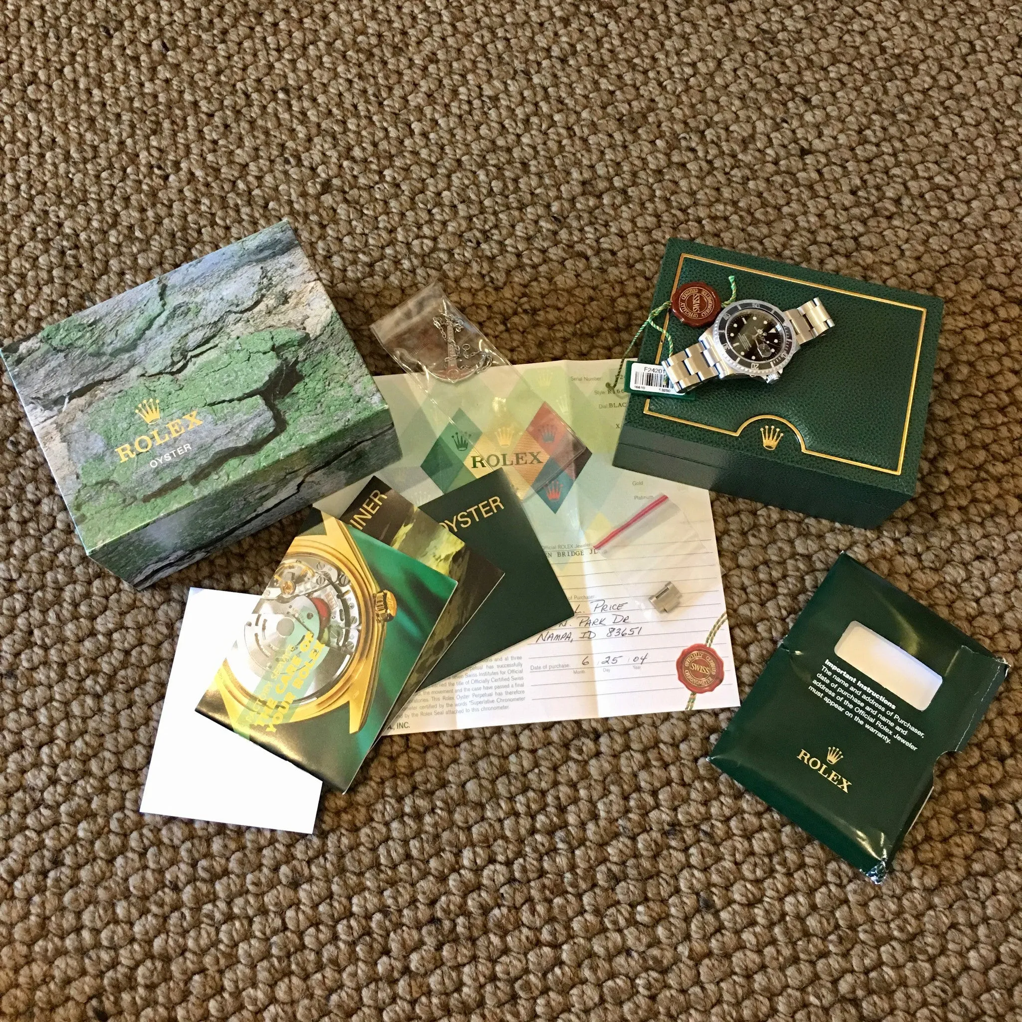 2004 Rolex Submariner 16610 Date Steel "F" Serial Wristwatch MINT FULL KIT