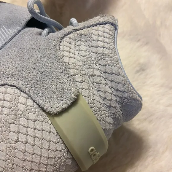 Adidas Mens Tubular Invader Suede Strap running Light Blue Mids CG5091 size 7