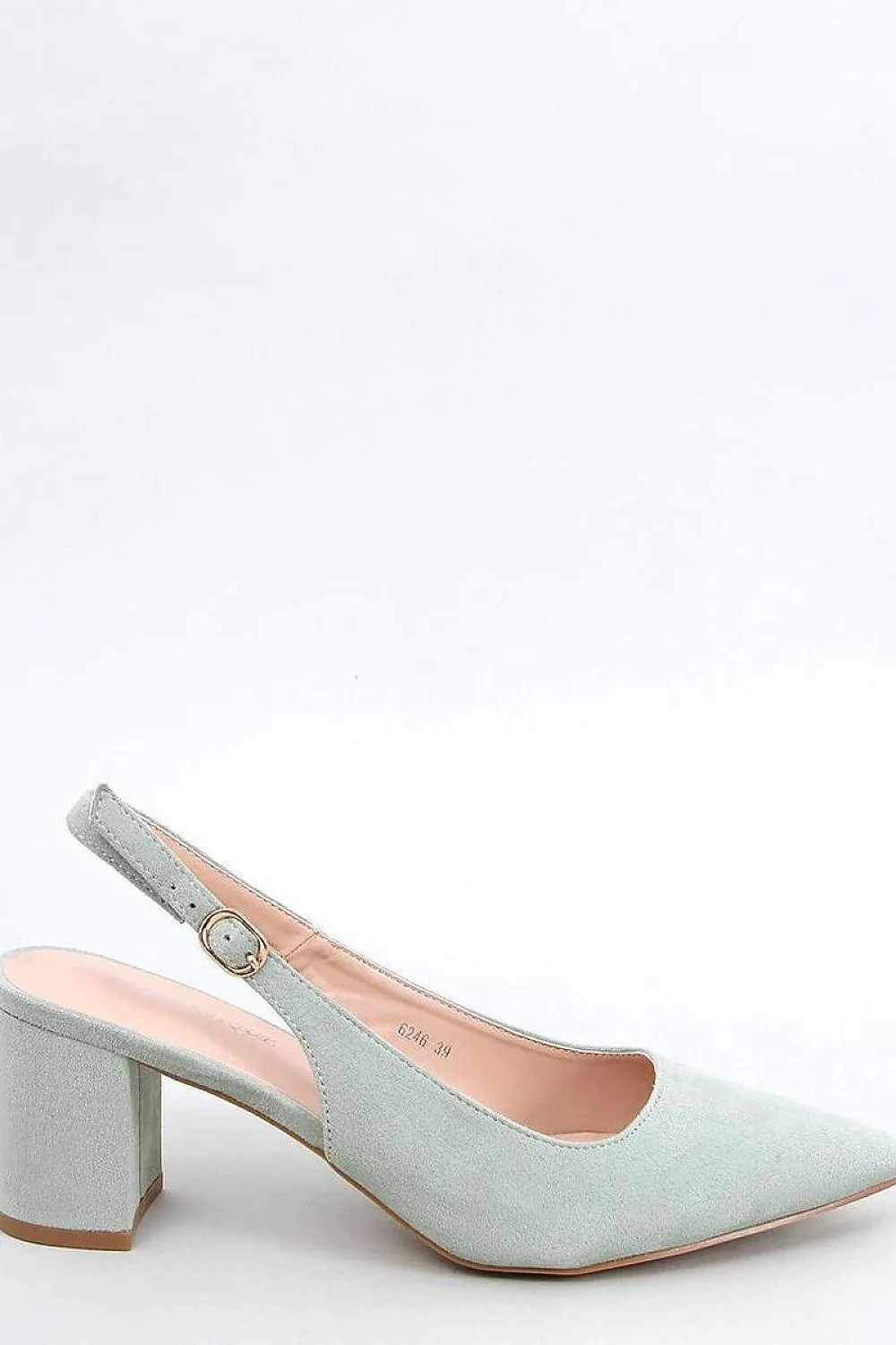 Block heel pumps