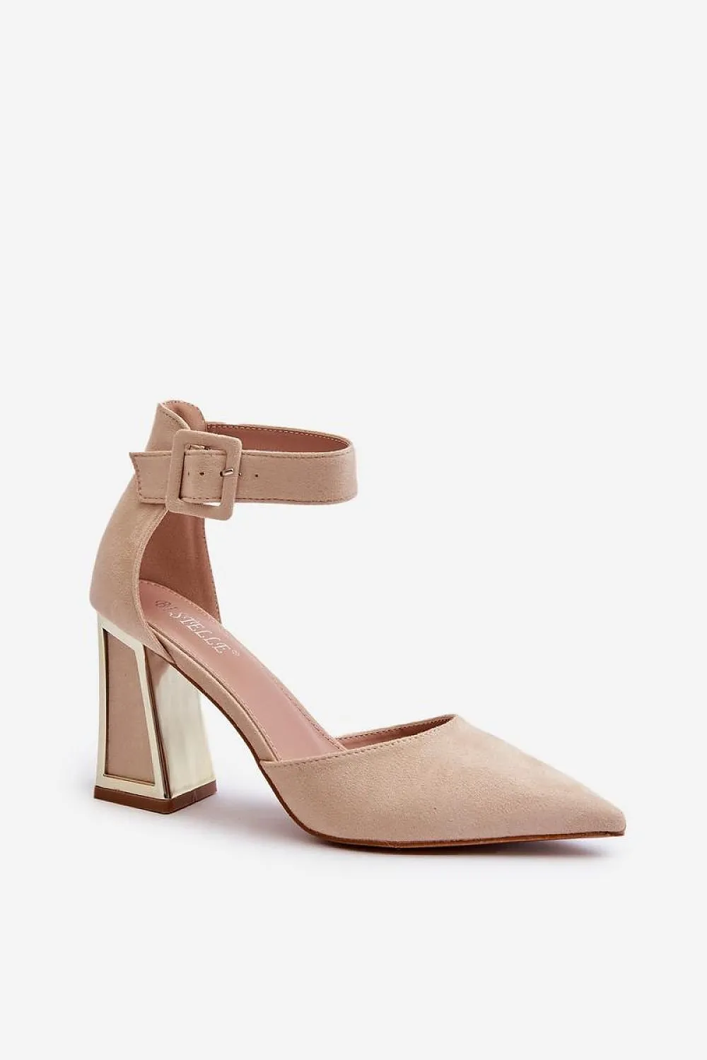 Block heel pumps