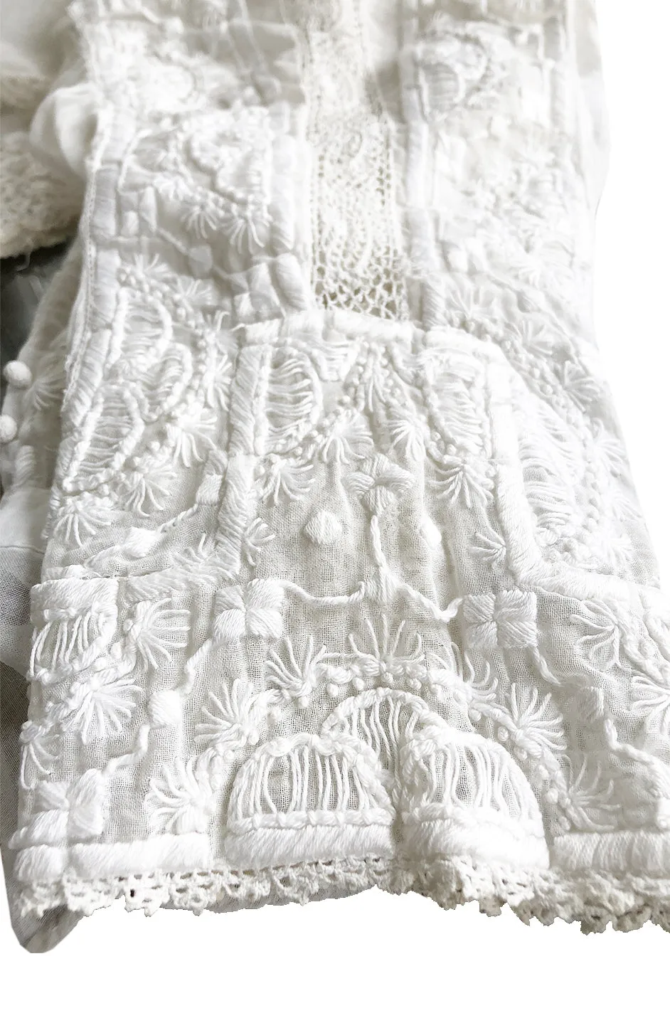 c1900s Antique Fine White Hand Made Linen, Lace & Embroidered Top