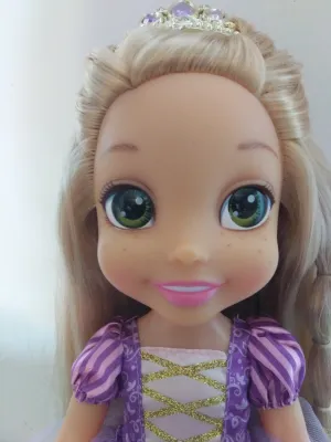 Disney Princess Glow N Style Rapunzel 14"  Doll