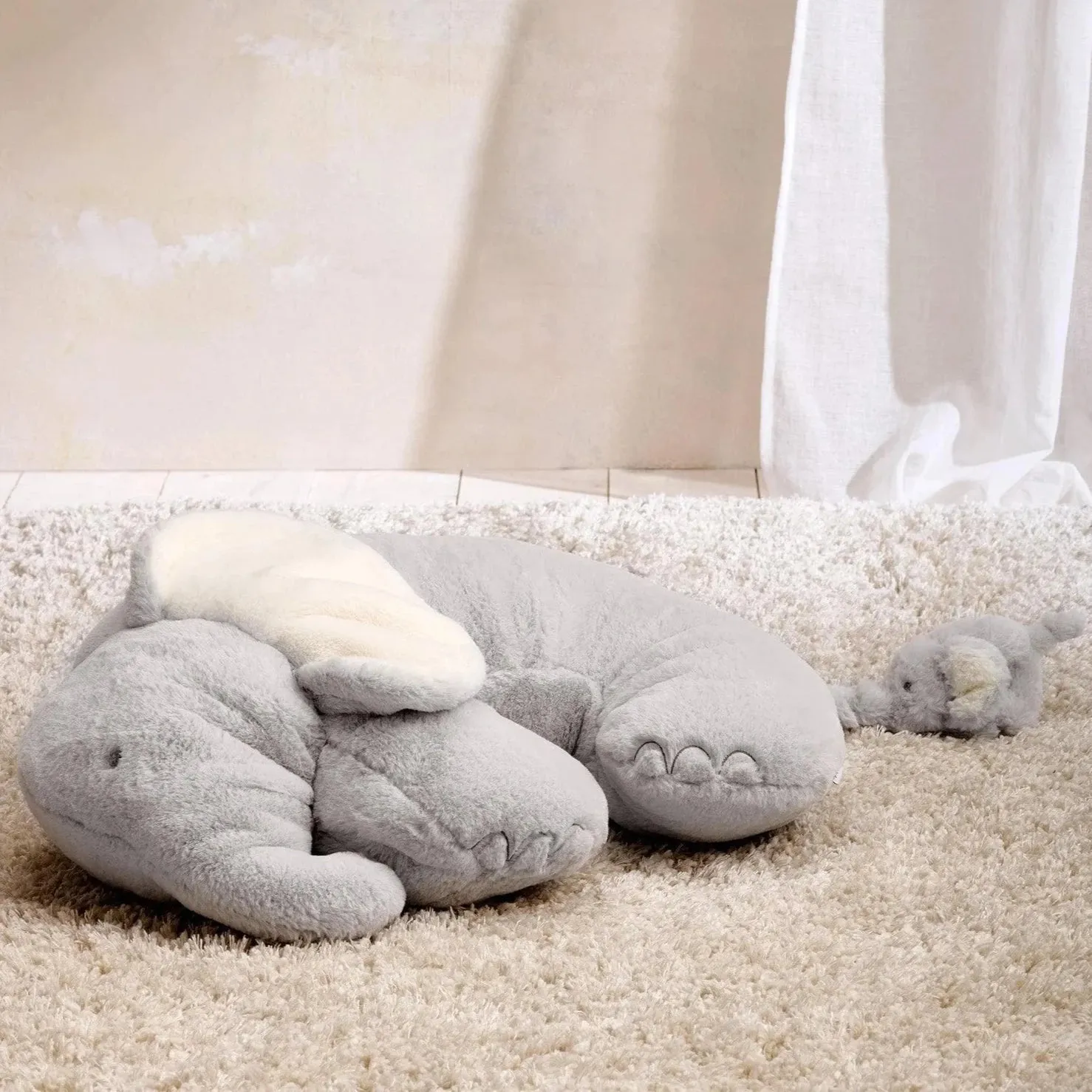 Mamas & Papas Snuggle Elephant