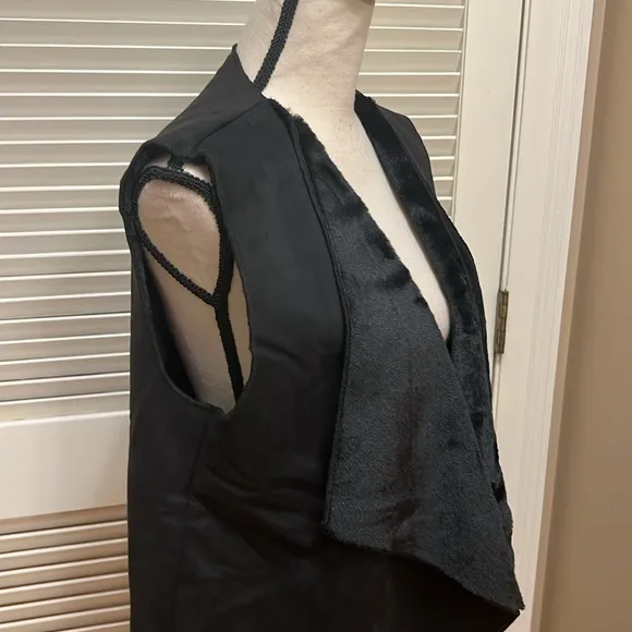 Royal Standard Fur and Suede Vest in Black, Size Small/Medium, NWT