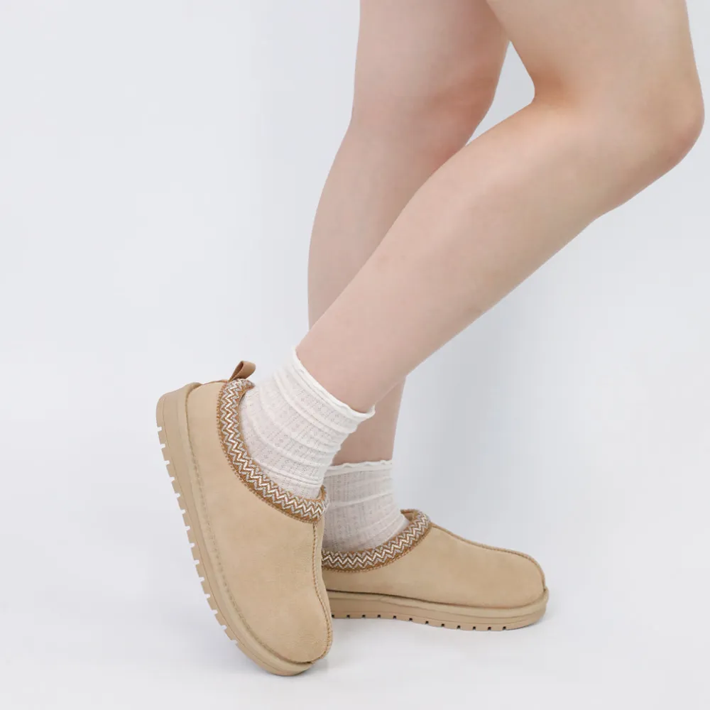Suede Braided Fluffy Slipper