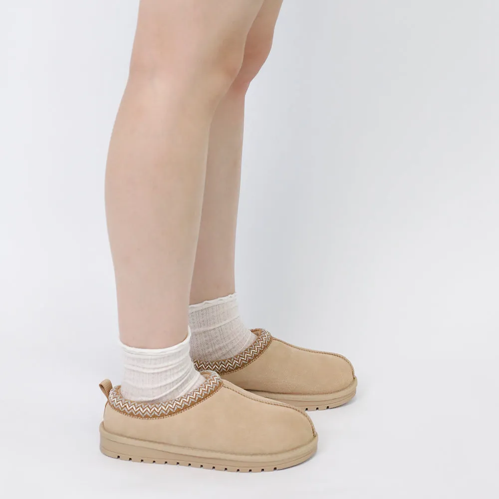 Suede Braided Fluffy Slipper