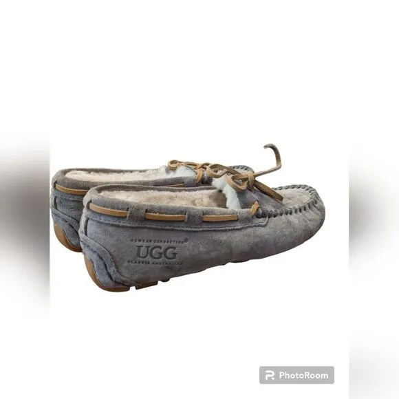 Ugg Dakota slippers size 13/1 in excellent condition